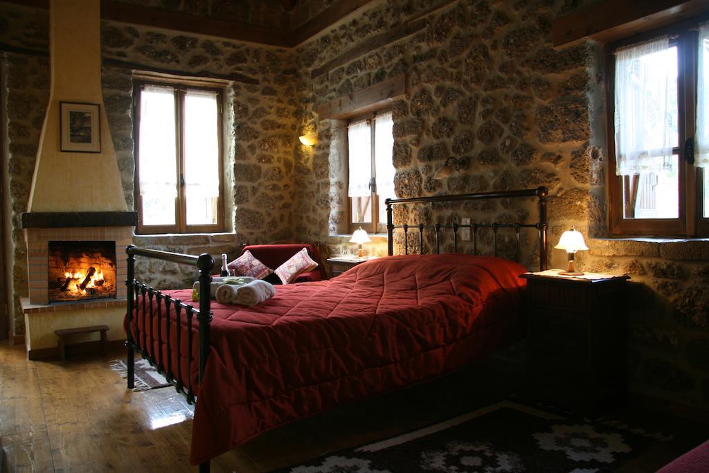Pigi Tarlampa Hotel Áno Tríkala Szoba fotó